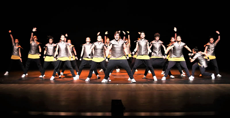 DANÇA URBANA - Armada Urbana, de Blumenau (SC). CRÉDITO: BAILA MUNDO/DIVULGAÇÃO